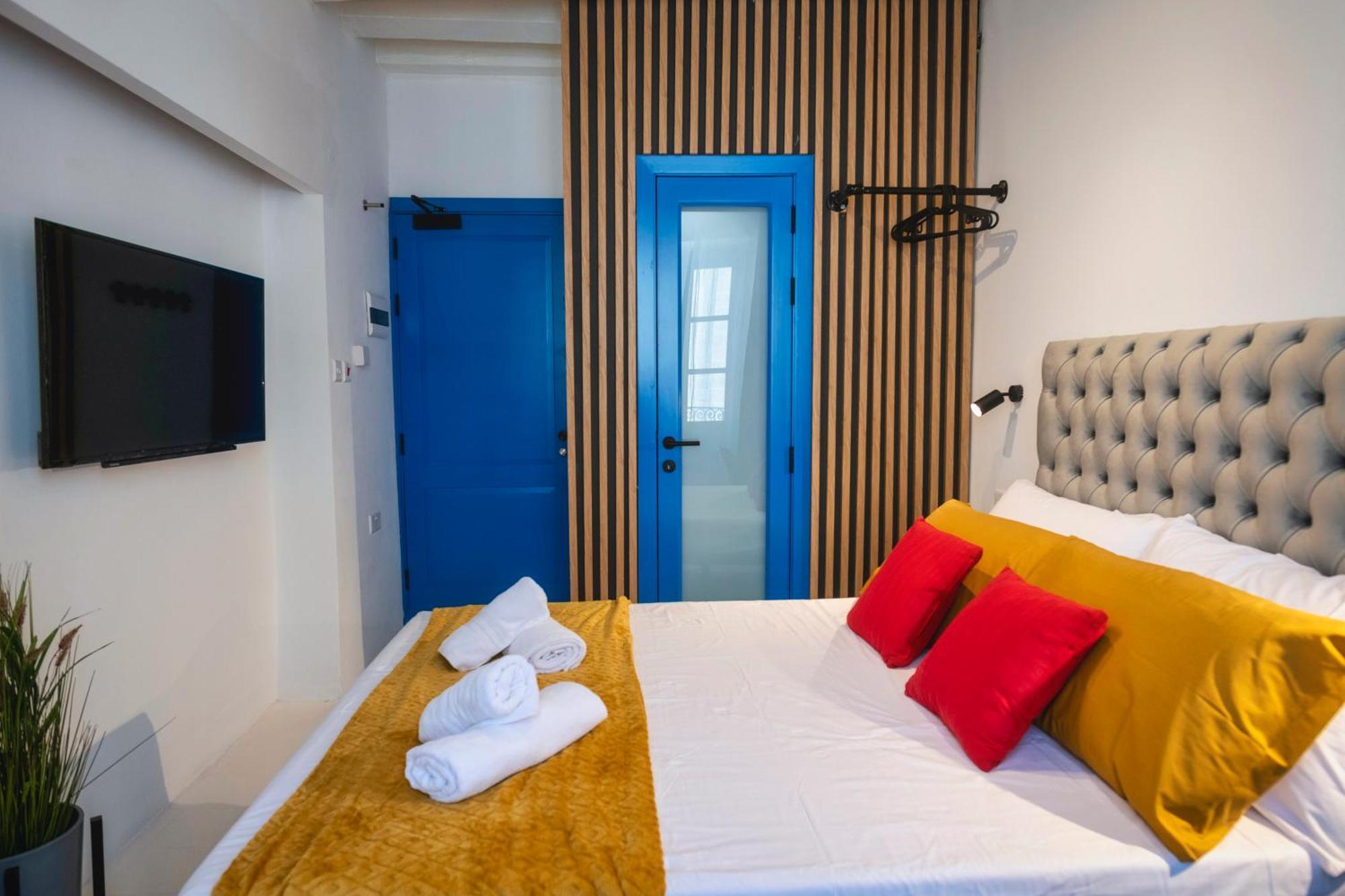 Mandera's Boutique & Dorms Valletta