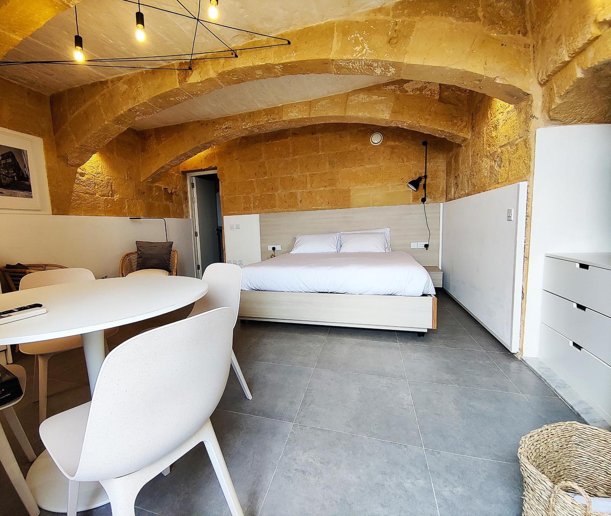 Wave 24 Savynomad Harbour & Private Cave * Valletta