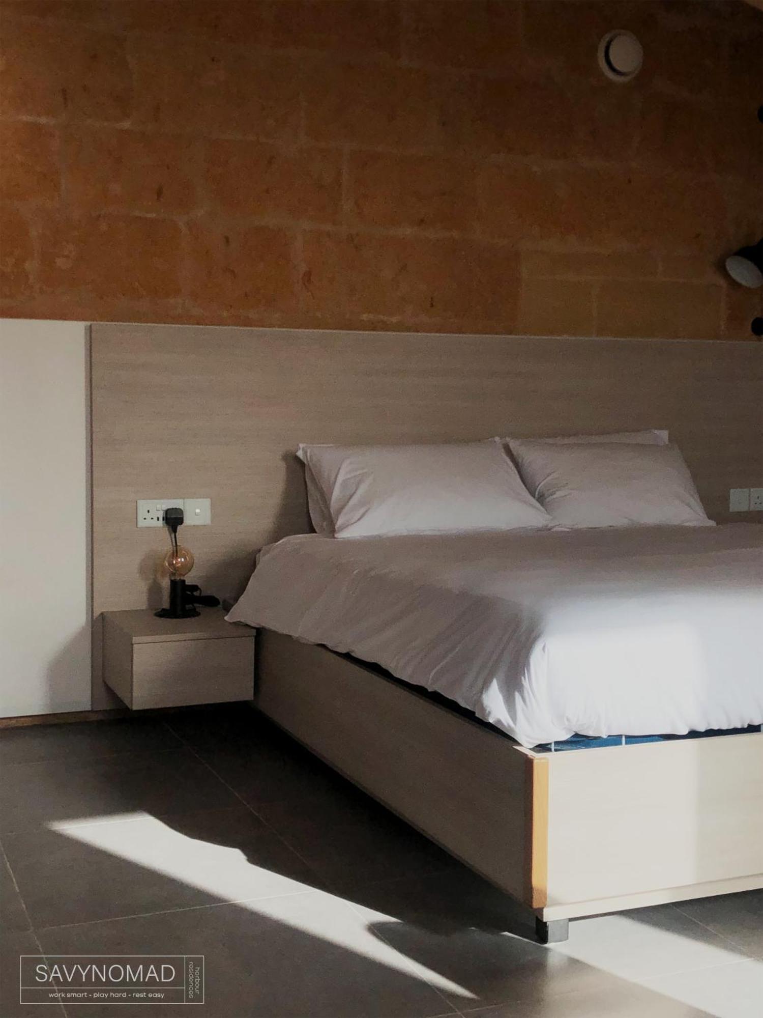 Wave 24 Savynomad Harbour & Private Cave Holiday home