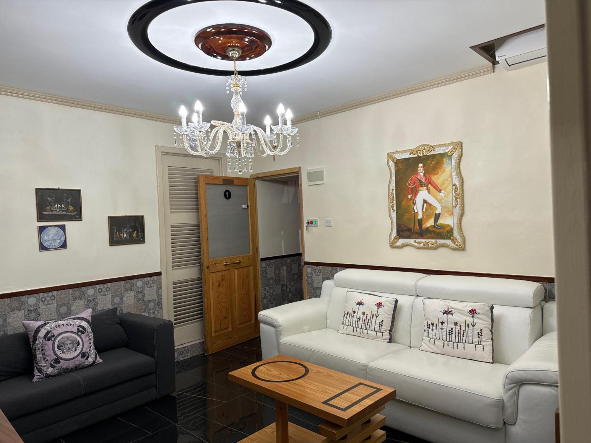 Apartment 79a *