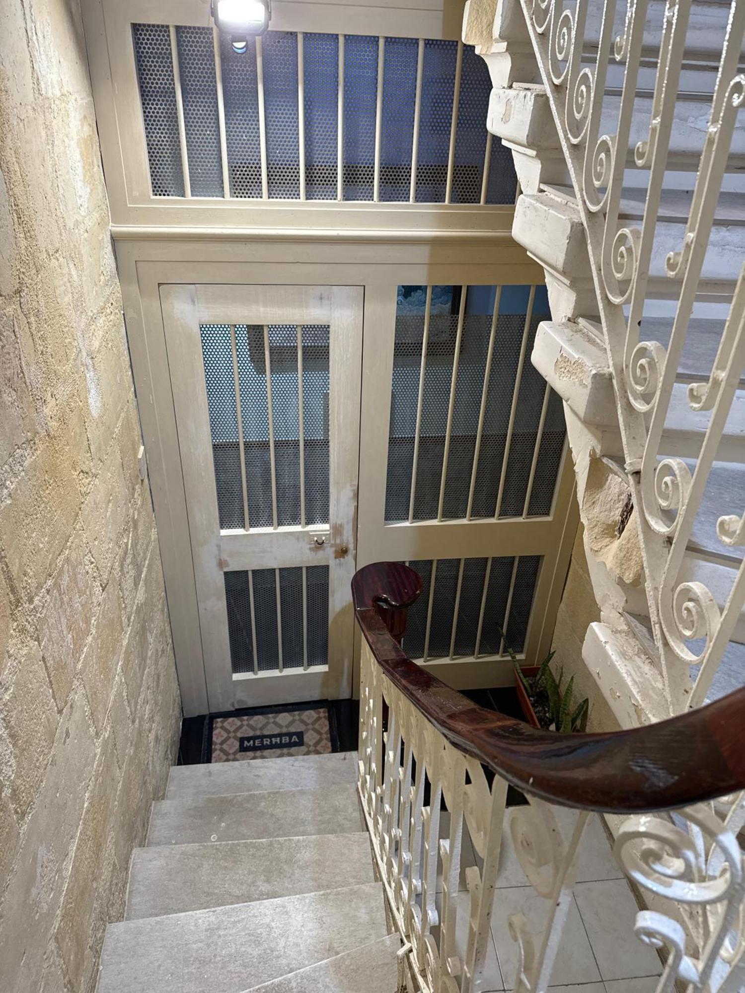 79a Apartment