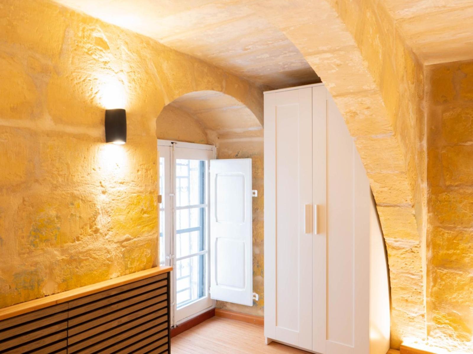 Ursula Apartments Self Catering Studios And 1-Br In Central Valletta By Tritoni Hotels *