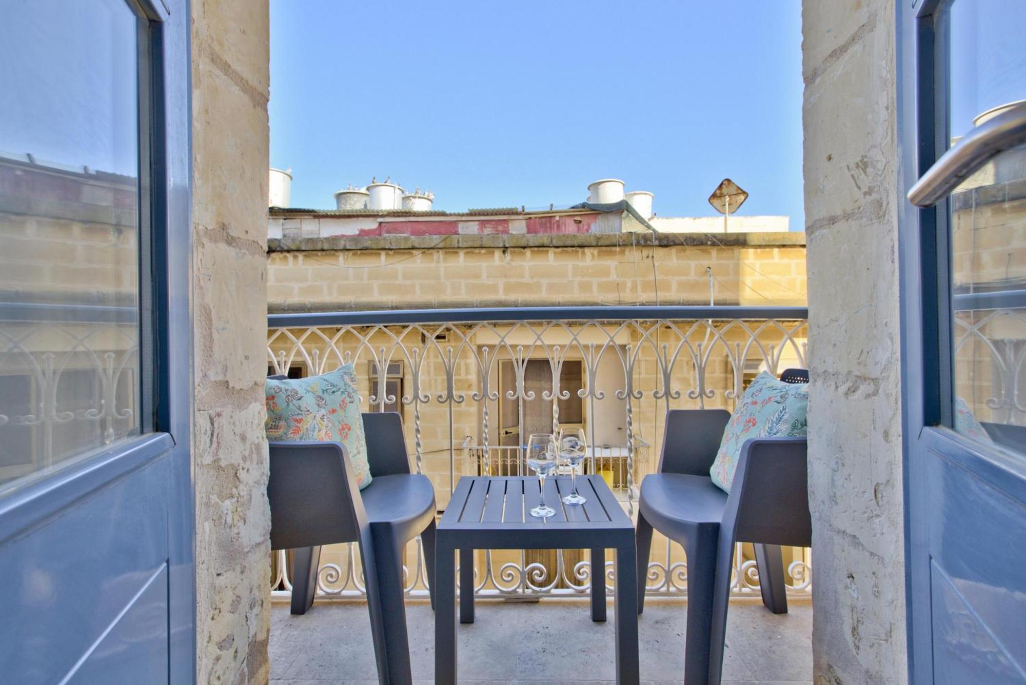 Apartment Ursula Apartments Self Catering Studios And 1-Br In Central Valletta By Tritoni Hotels