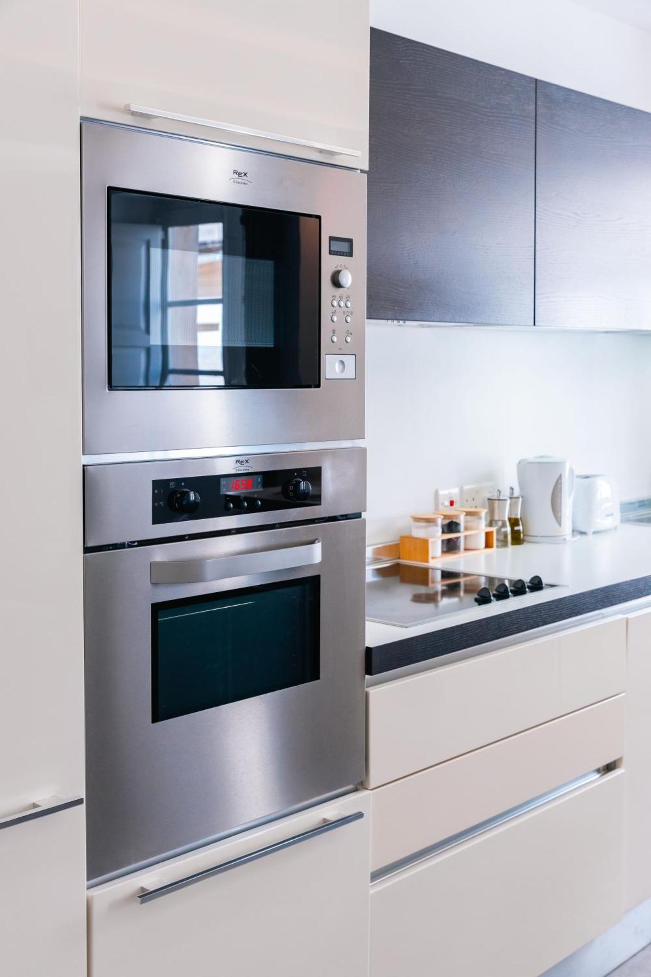 Unique & Spacious 2br In Center By Arcobnb Apartment *