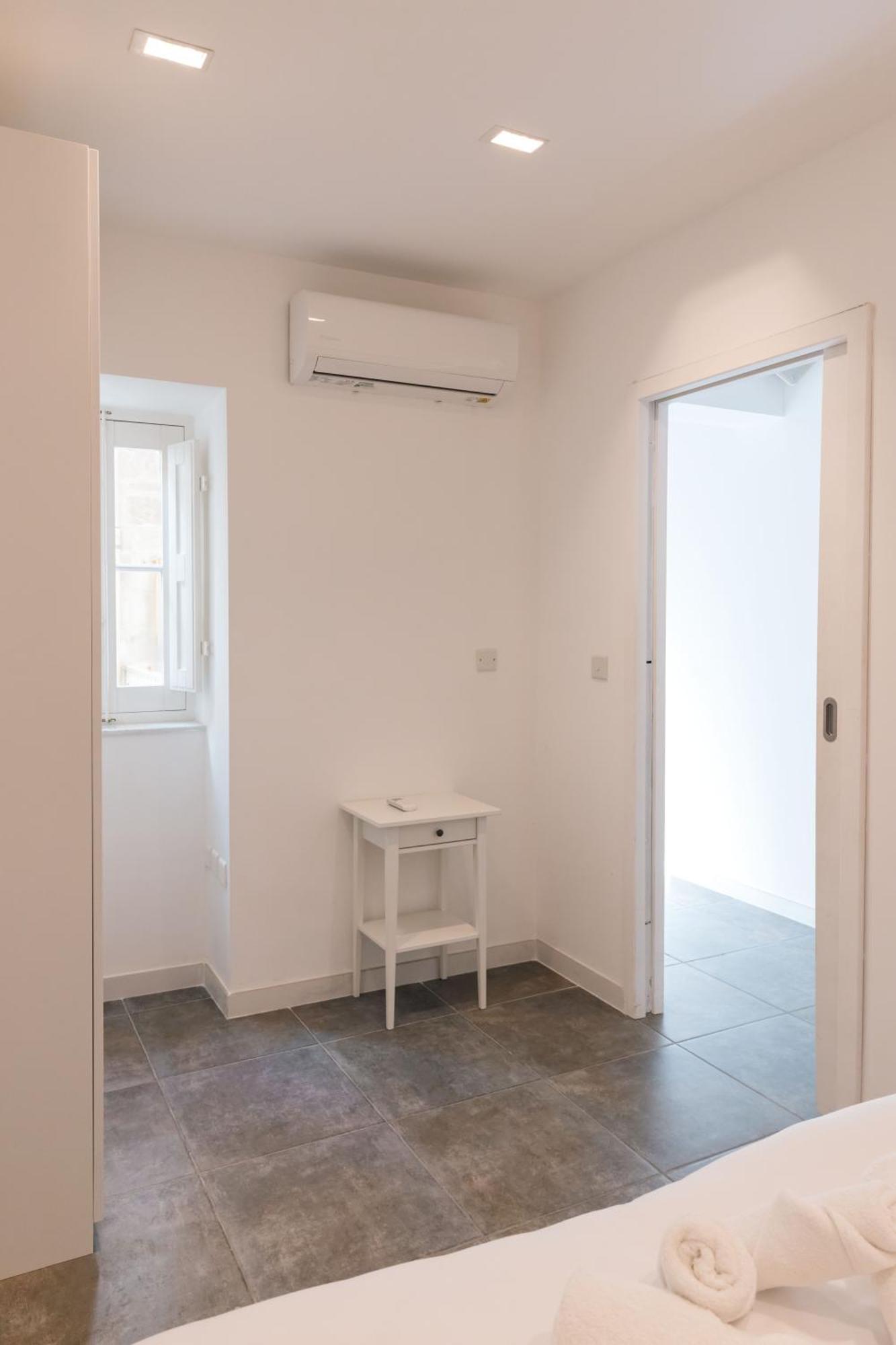 Unique & Spacious 2br In Center By Arcobnb Apartment