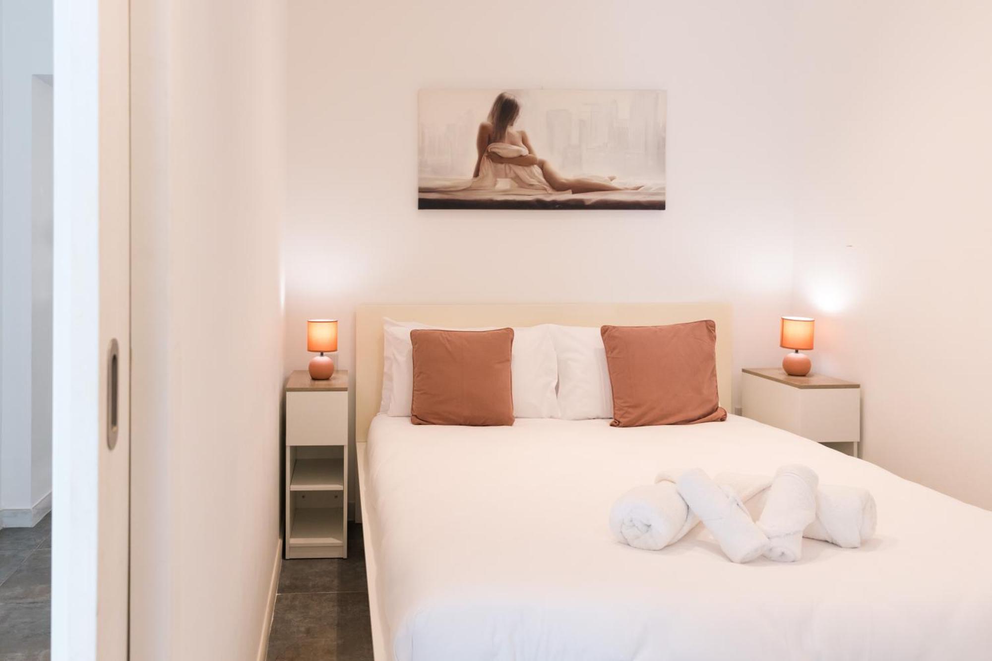 Unique & Spacious 2br In Center By Arcobnb