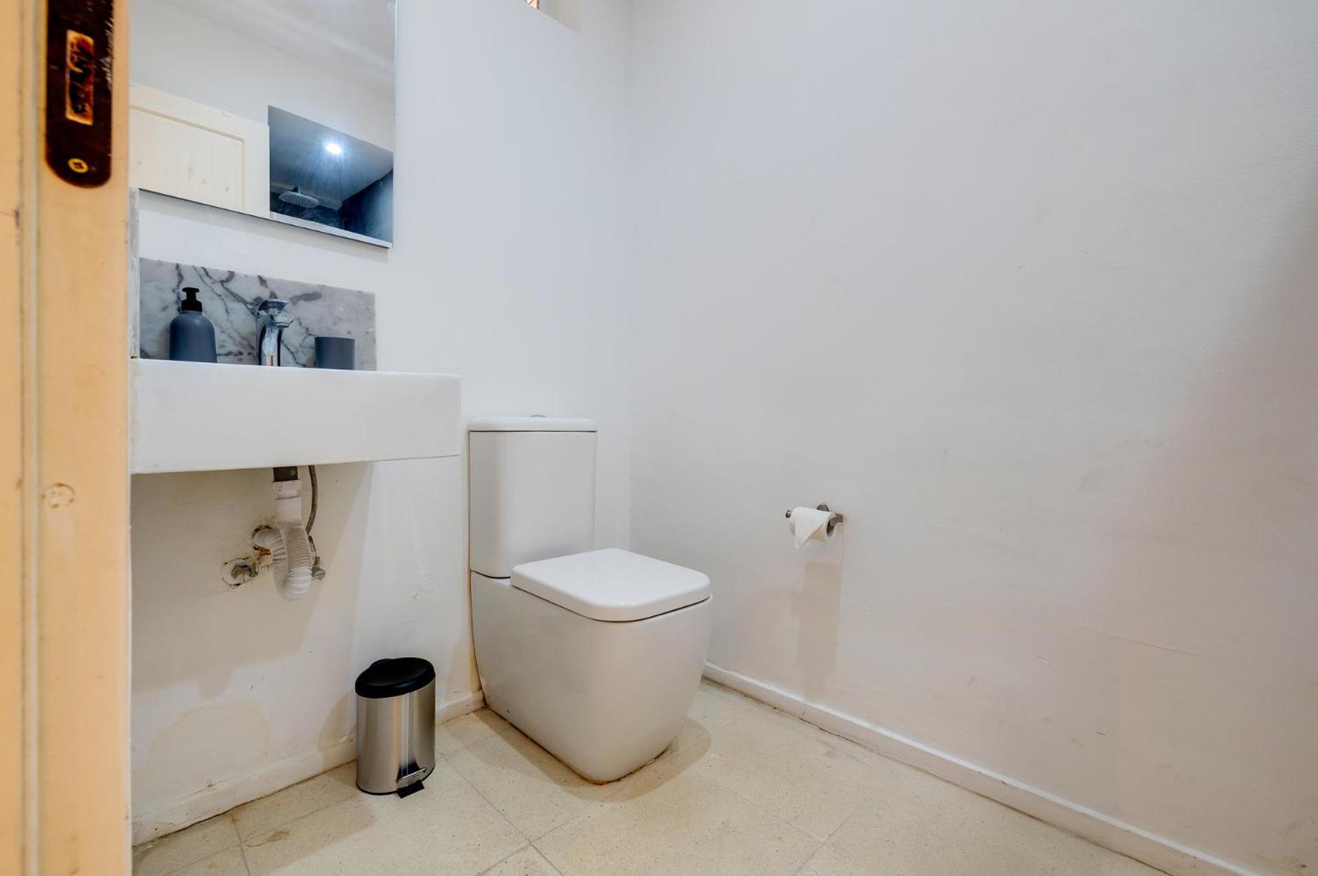 Trendy 1 Bedroom In The Heart Of Apartment *