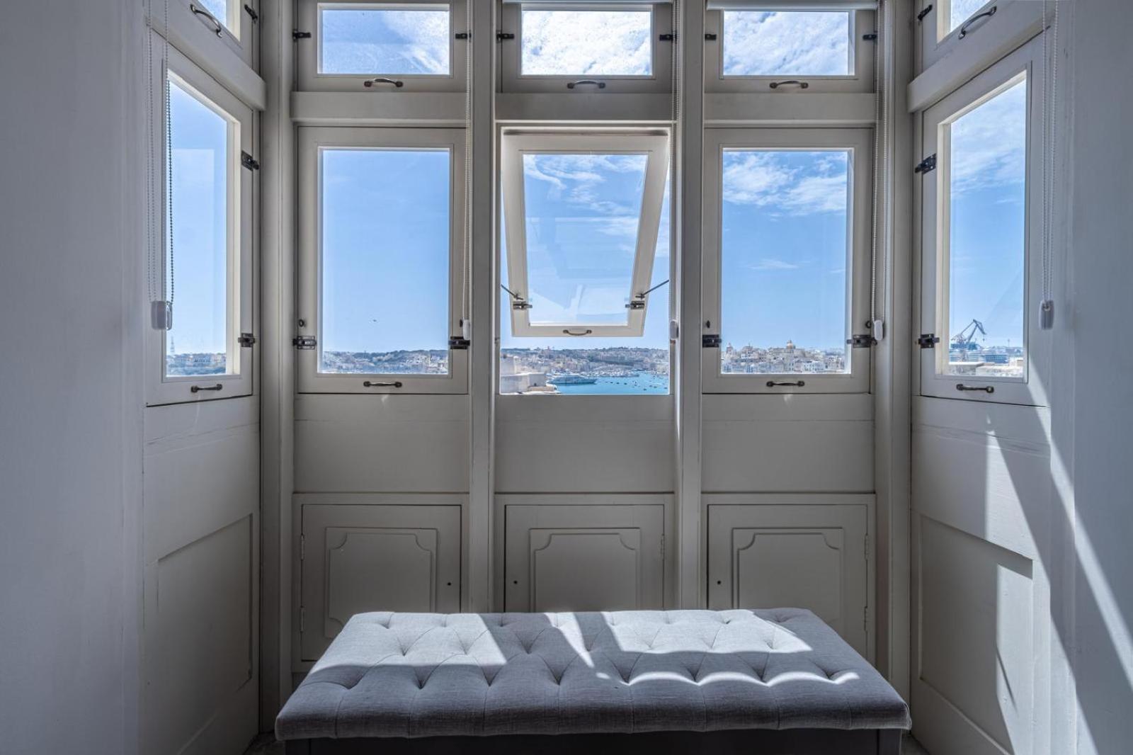 Stylish Seaview House