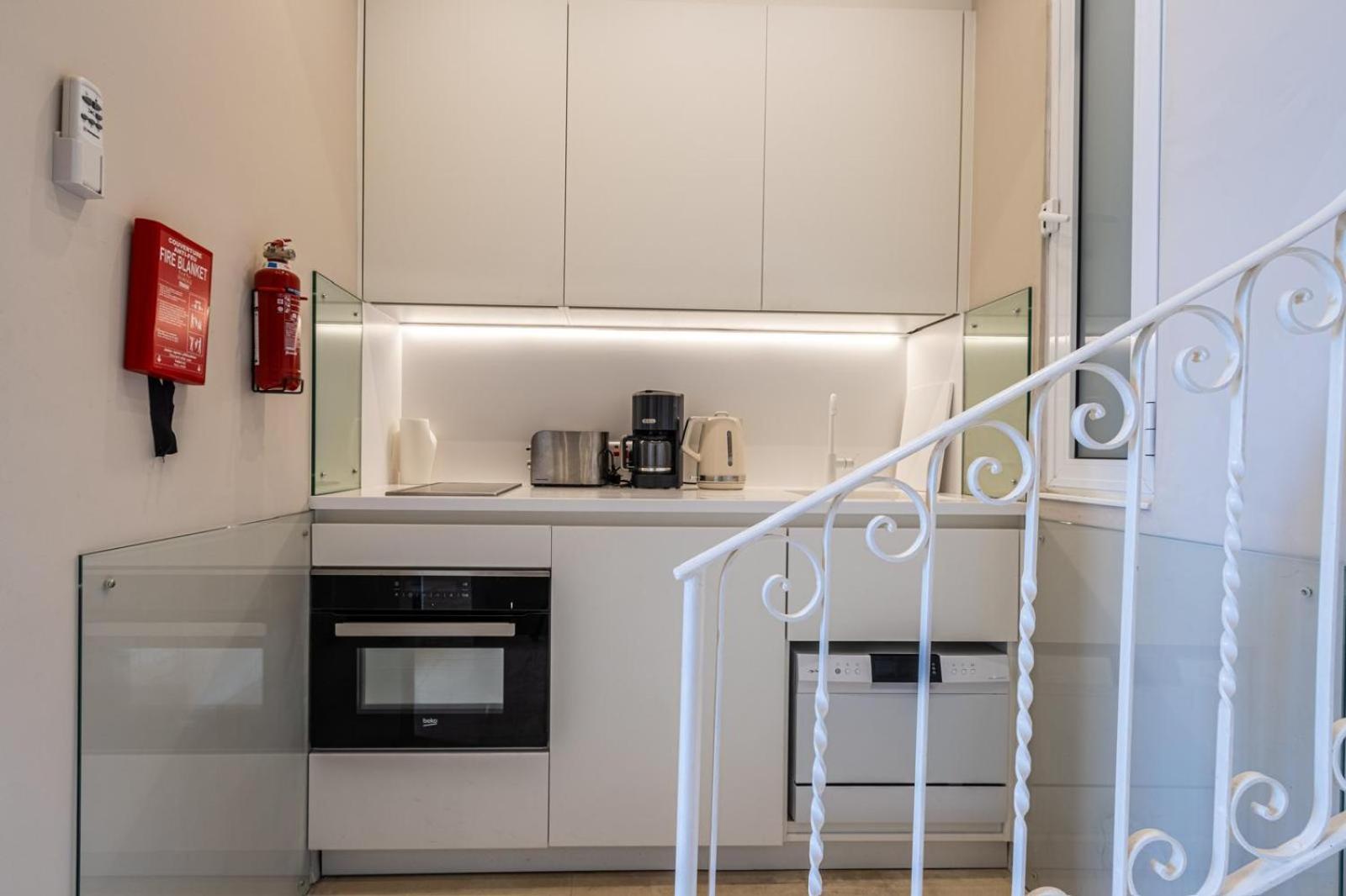 Stylish Seaview House Apartment *