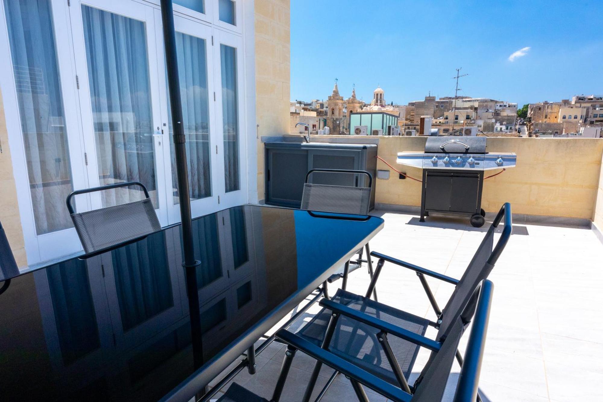 Penthouse Cathedral And Seaview Terrace * Valletta