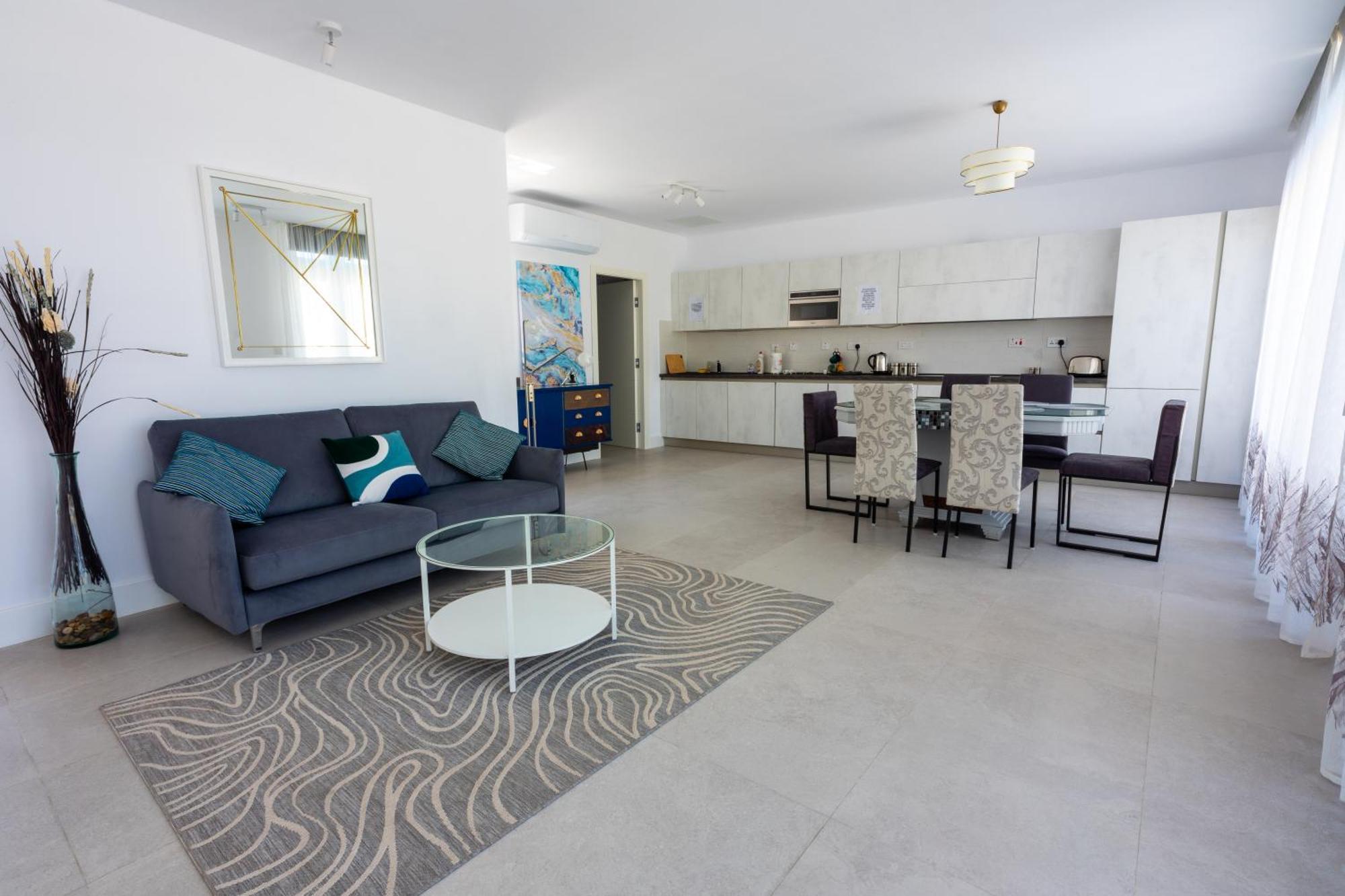 Penthouse Cathedral And Seaview Terrace Apartment *