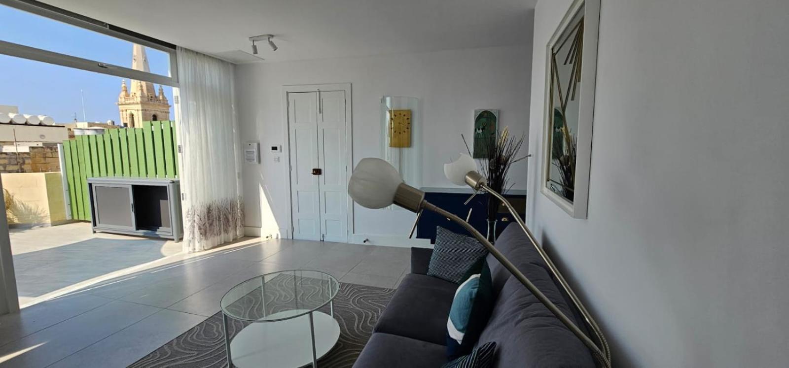 Penthouse Cathedral And Seaview Terrace Apartment