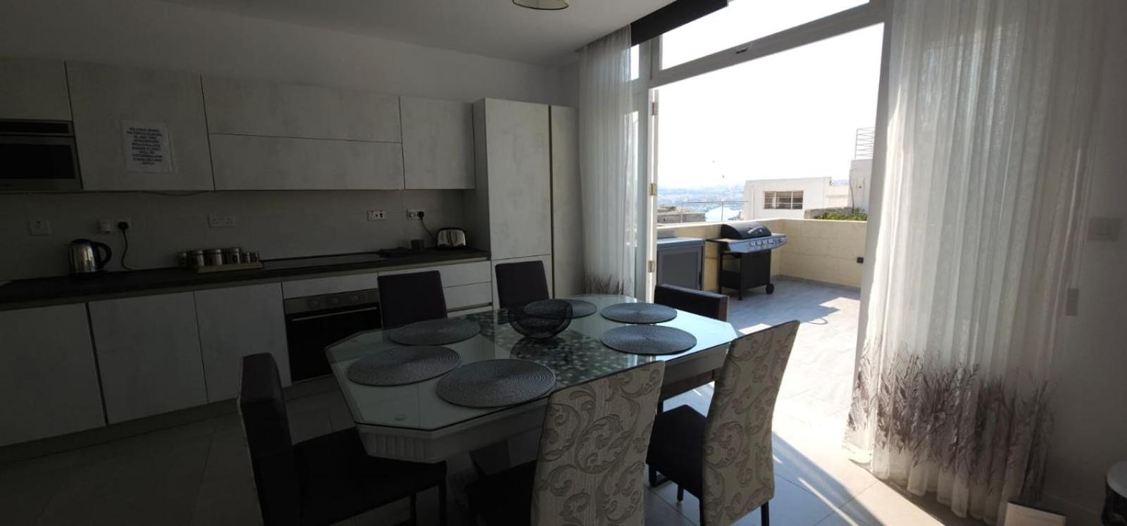 Apartment Penthouse Cathedral And Seaview Terrace Valletta