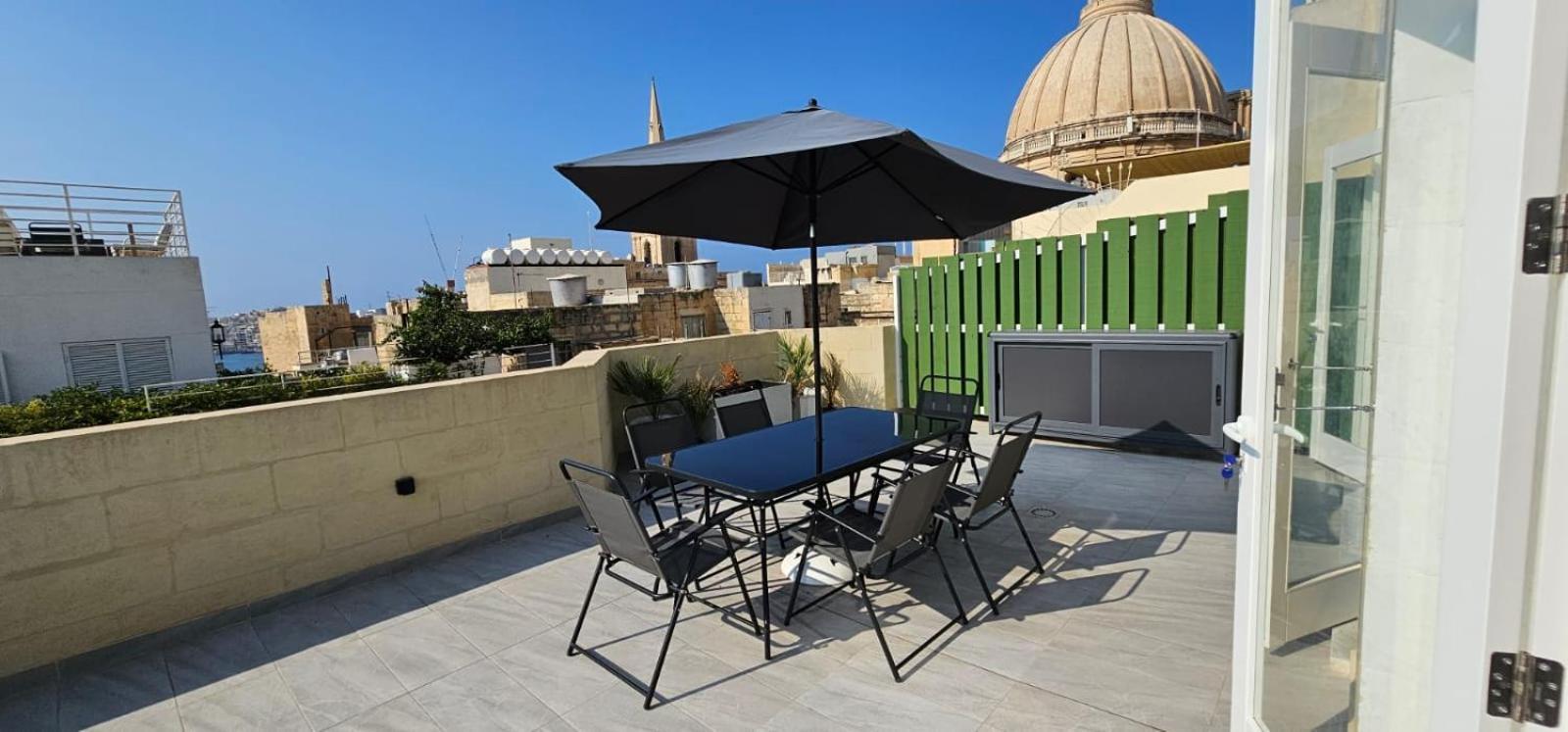 Penthouse Cathedral And Seaview Terrace Apartment *