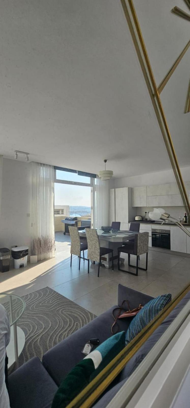 Penthouse Cathedral And Seaview Terrace *
