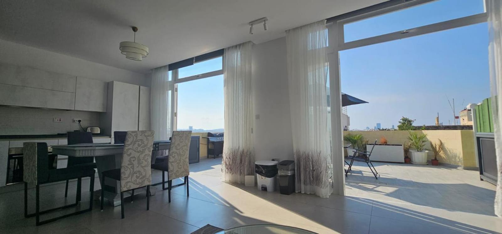 Penthouse Cathedral And Seaview Terrace Apartment Valletta