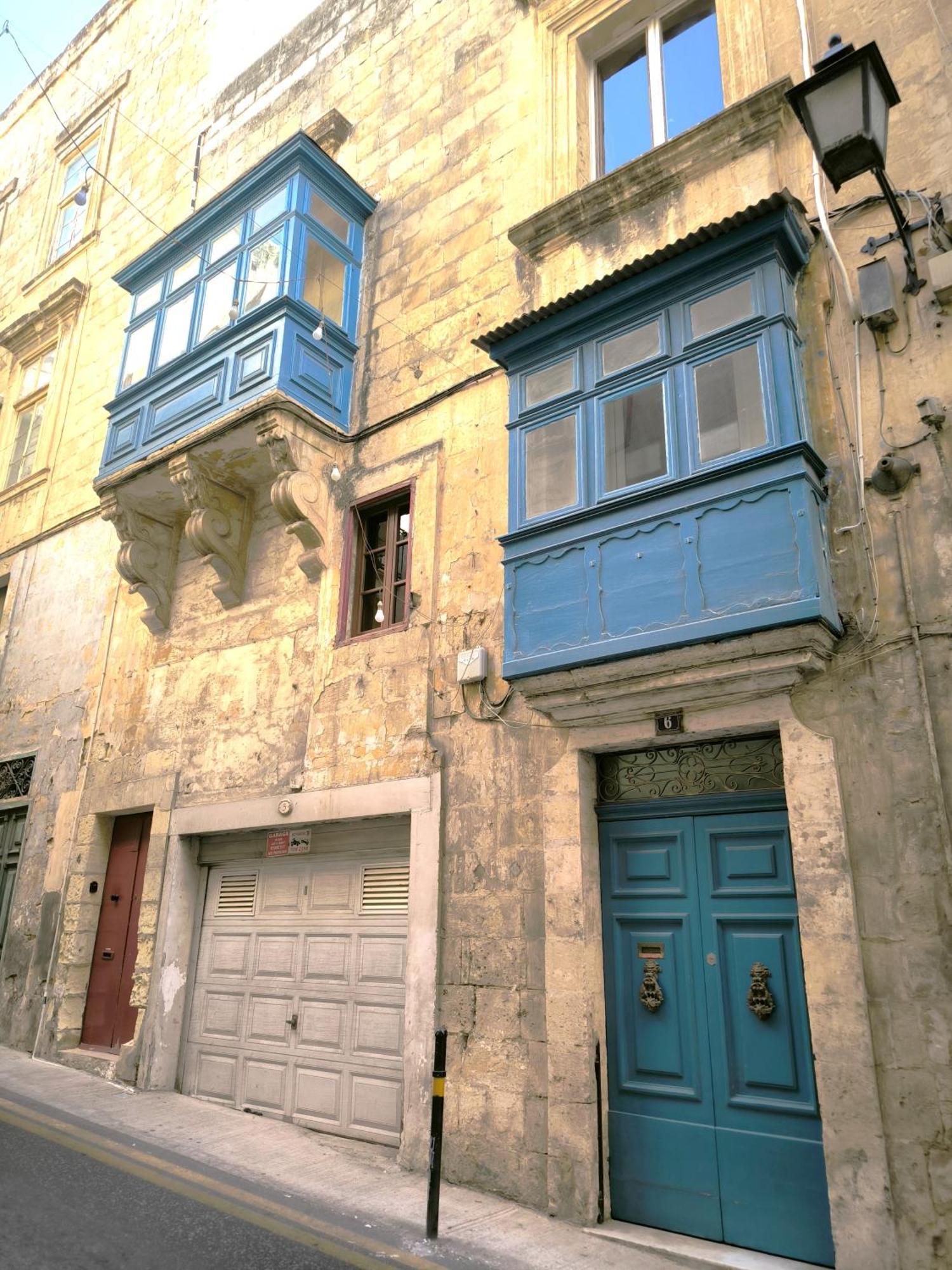 Stunning 3 Bedroom Town House *
