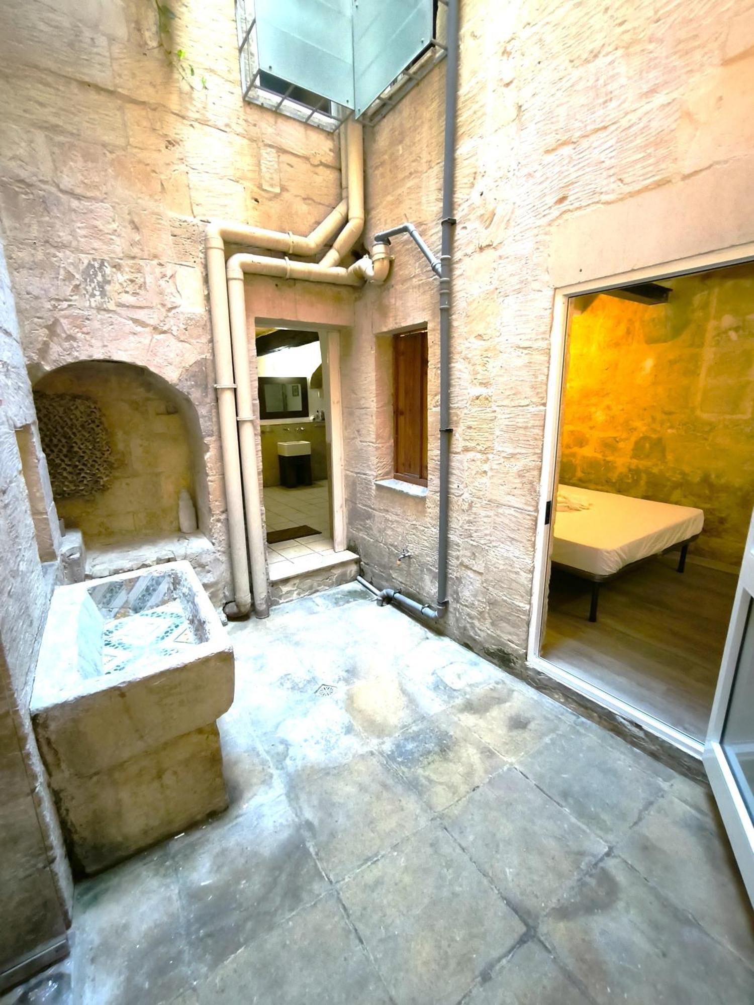 Stunning 3 Bedroom Town House *