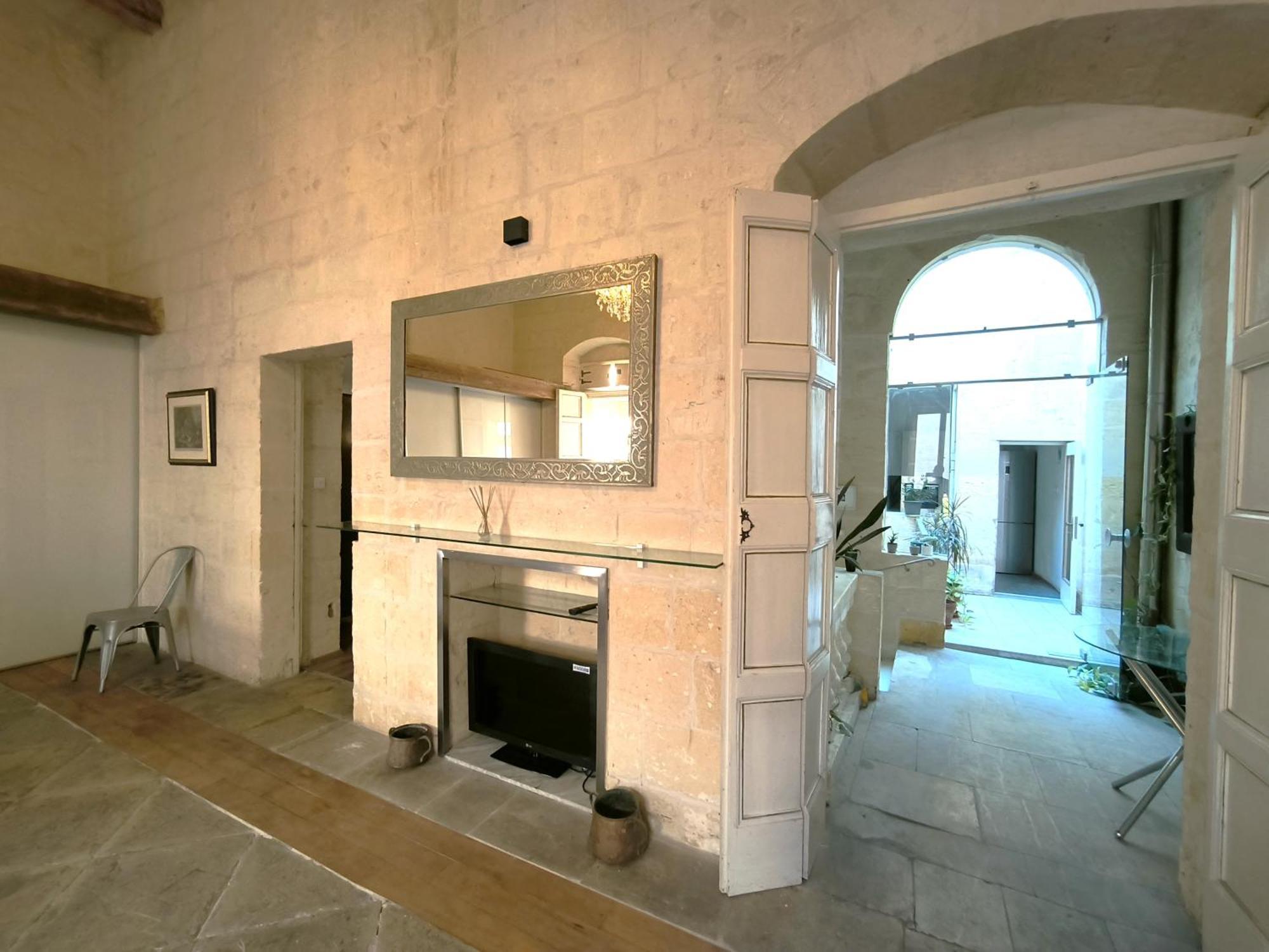 Apartment Stunning 3 Bedroom Town House *