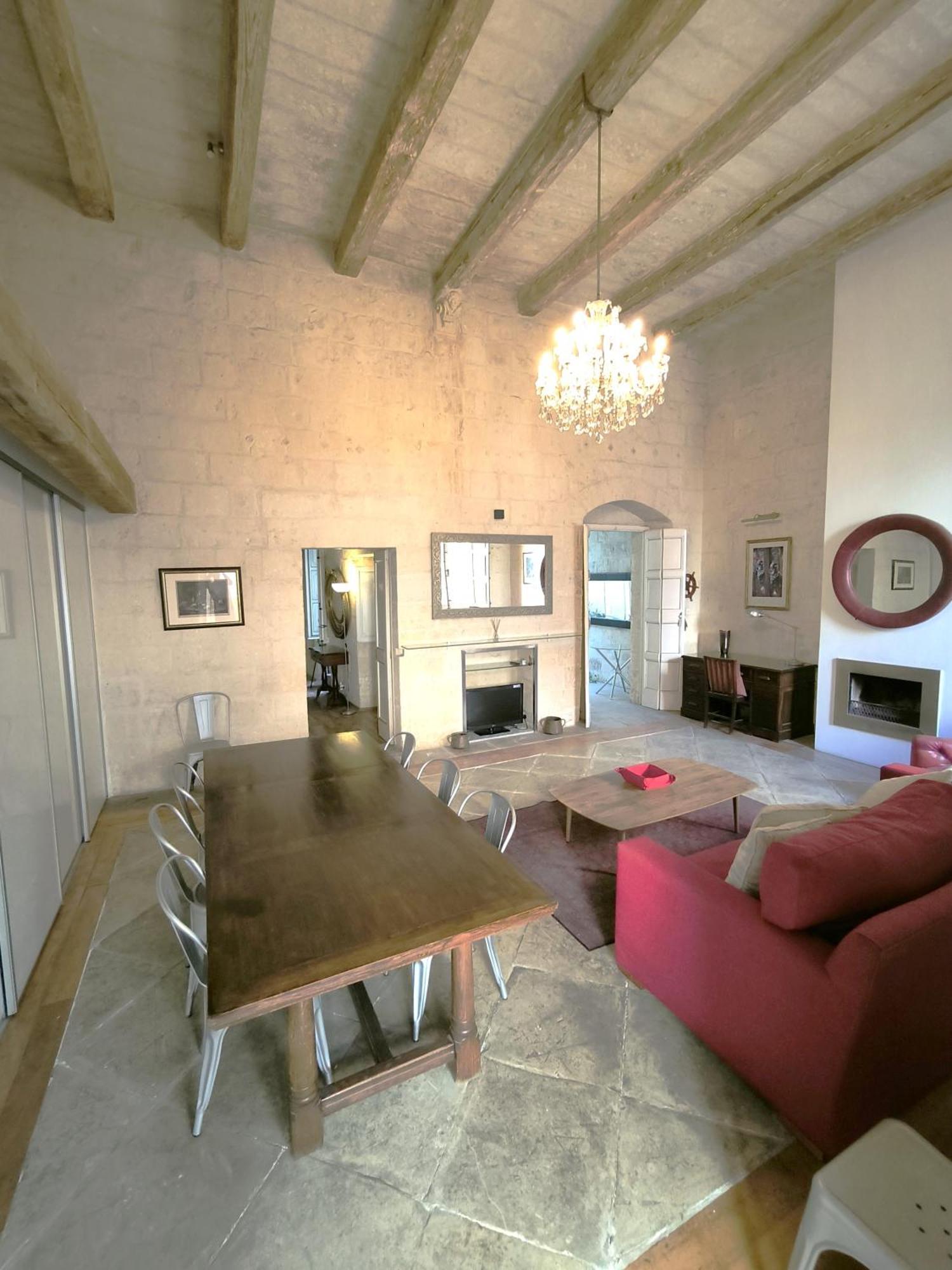 Stunning 3 Bedroom Town House Apartment