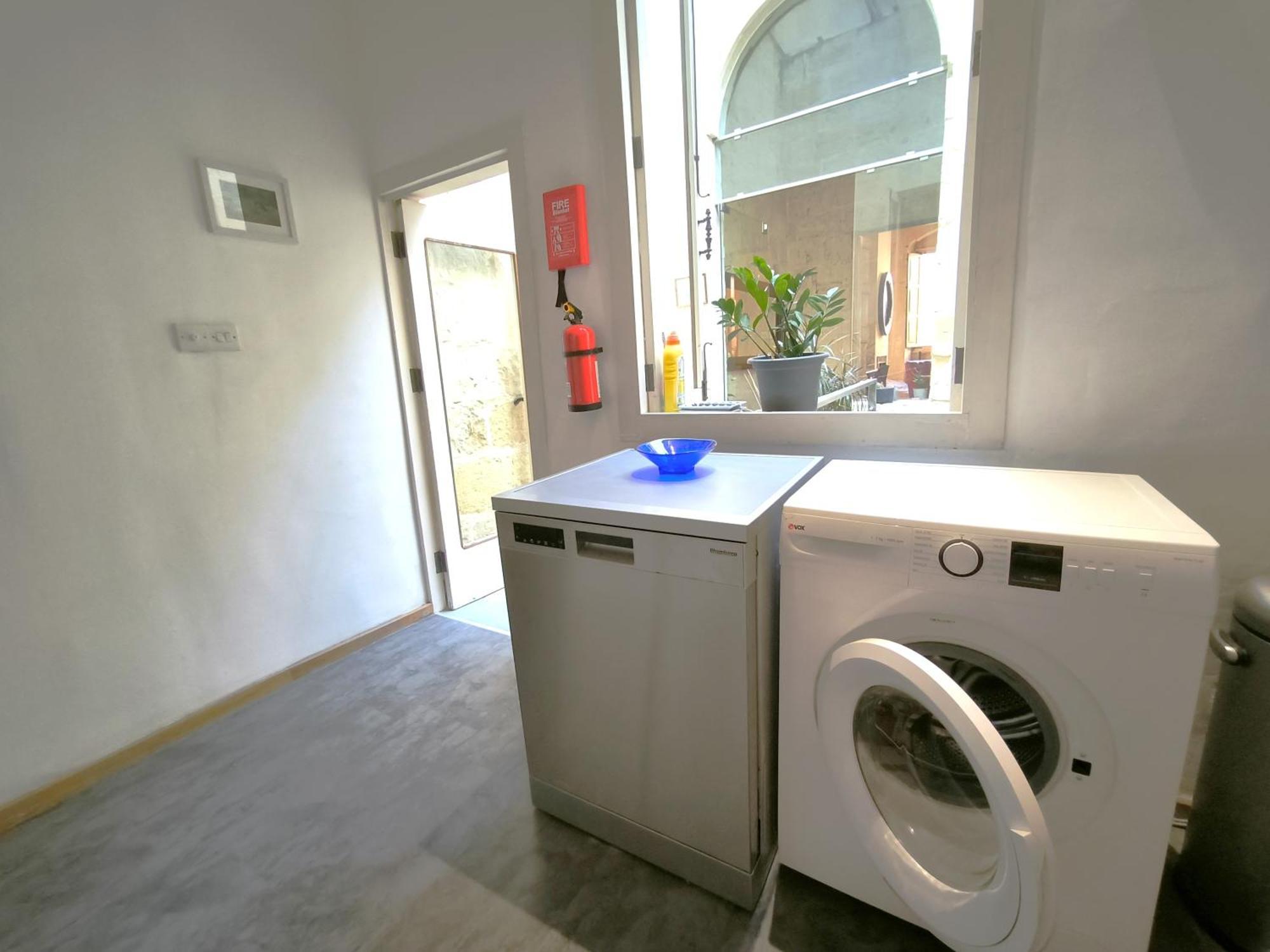 Stunning 3 Bedroom Town House