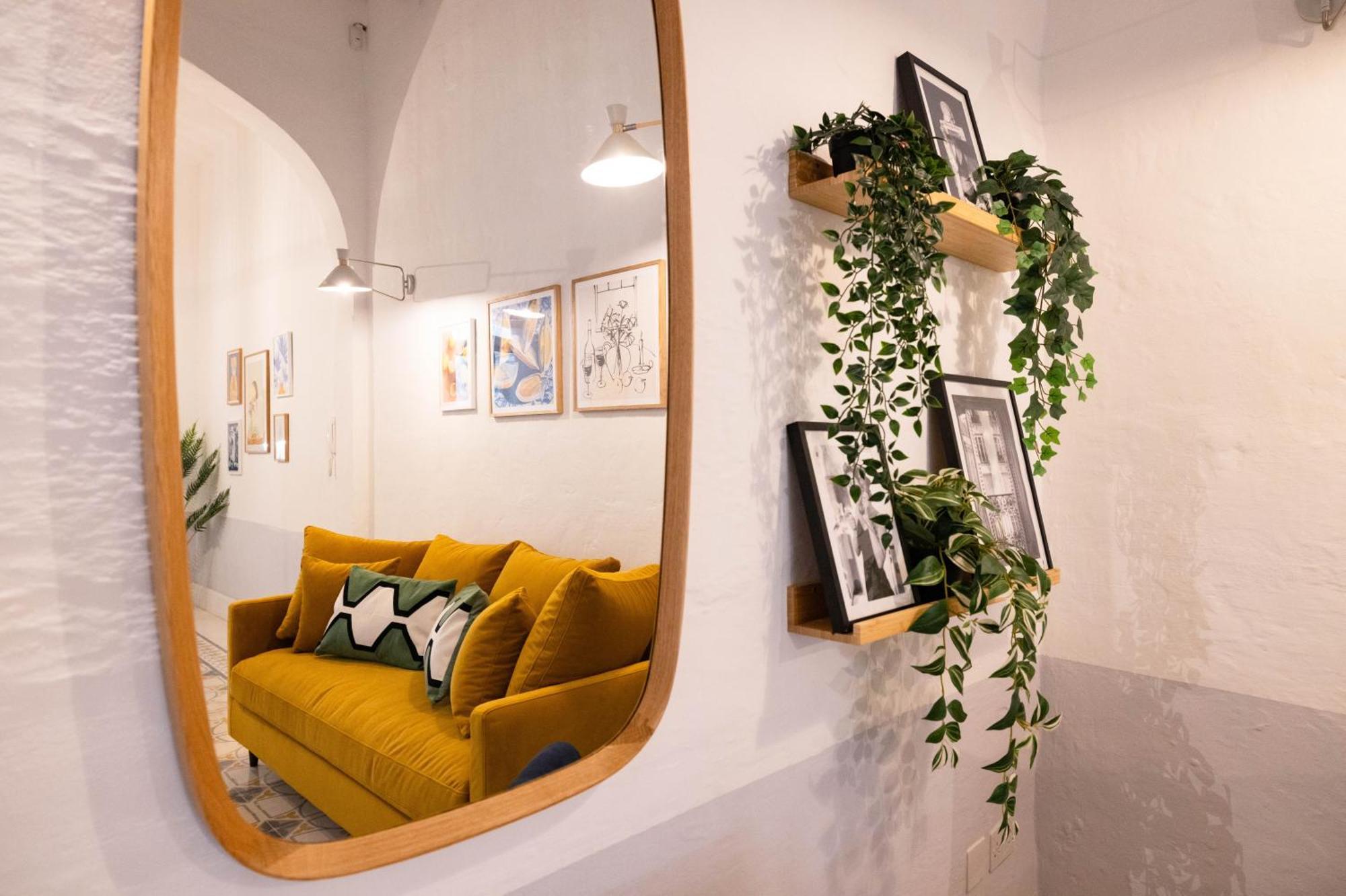 136 Old Bakery Apartment *