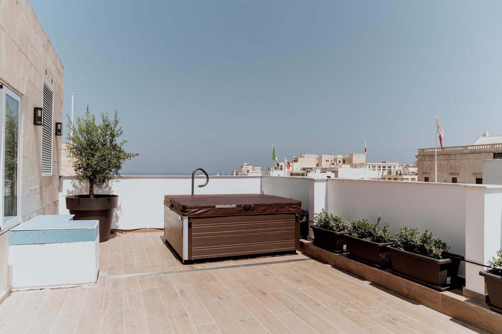 King Charles * Valletta