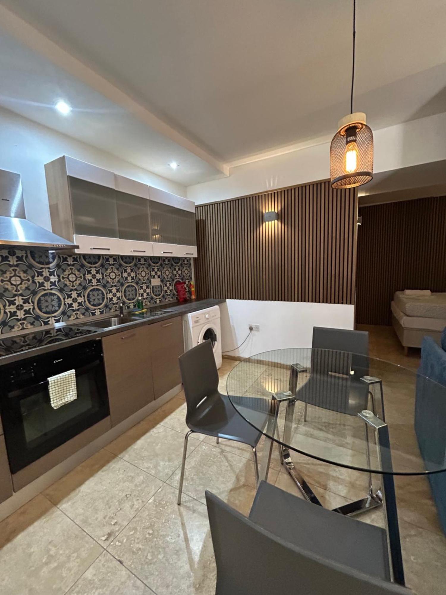 Ursula Apartments Self Catering Studios And 1-Br In Central Valletta By Tritoni Hotels * Valletta