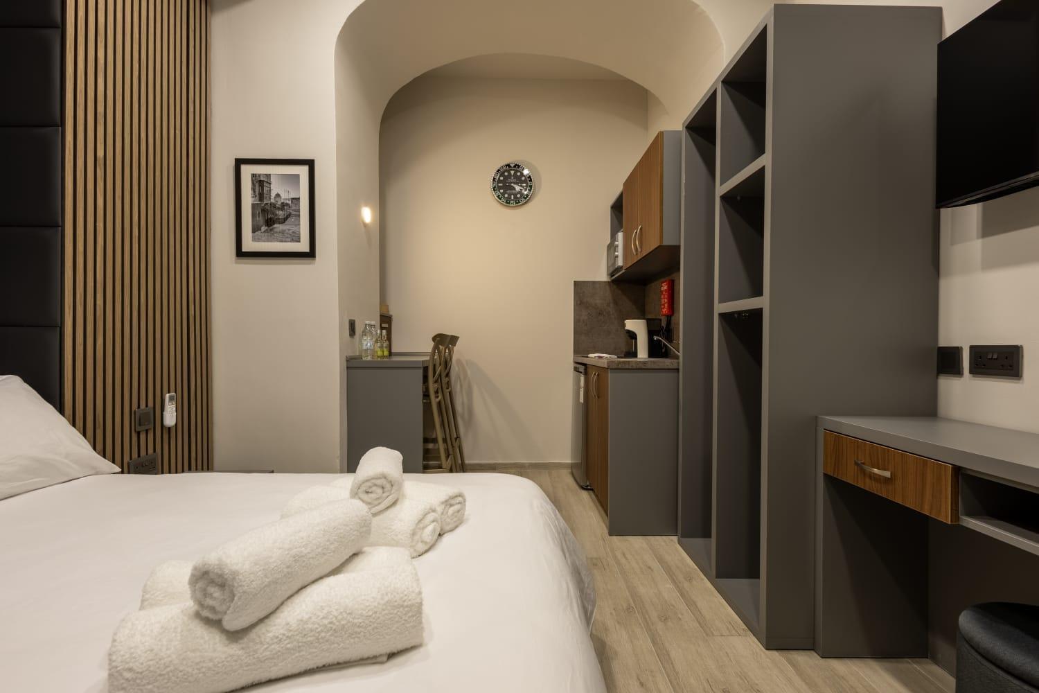 Piccolin By Gb Apts Valletta