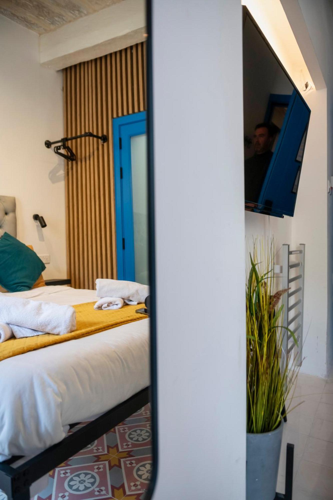 Mandera's Boutique & Dorms Guest house