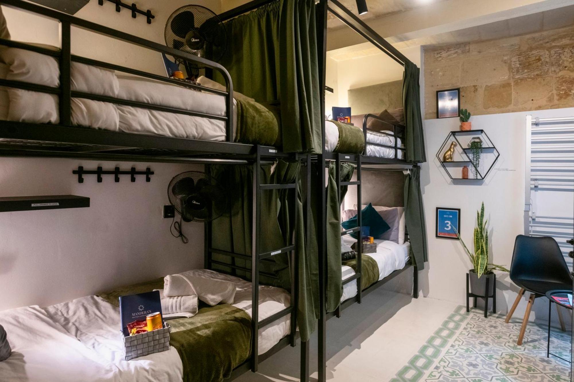 Mandera's Boutique & Dorms Guest house *
