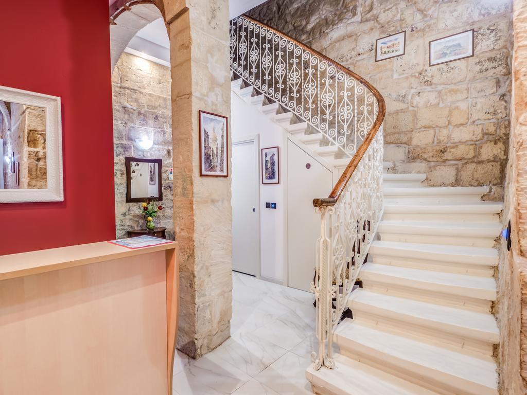 Tano's Boutique Bed & Breakfast Valletta