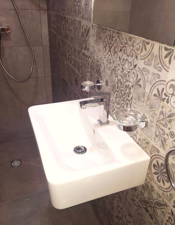 Luciano - Self Catering
