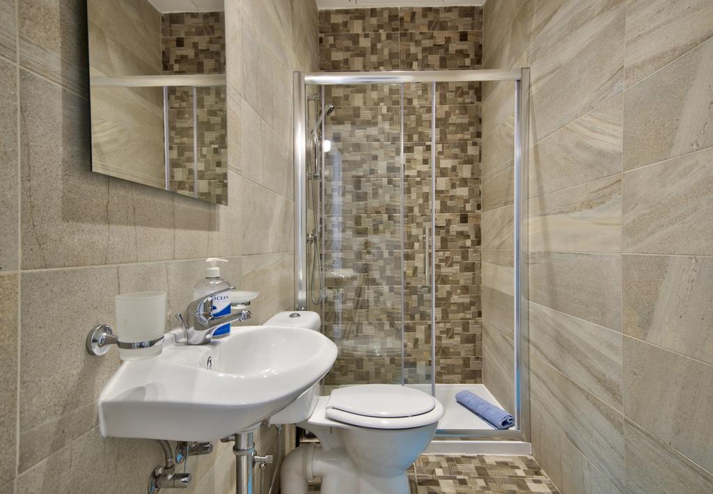 Luxe 3-bedroom Duplex Penthouse With Sea View Terrace And Jacuzzi Valletta
