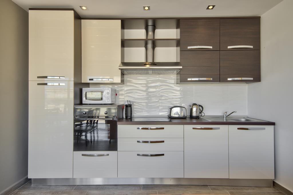 Luxe 3-bedroom Duplex Penthouse With Sea View Terrace And Jacuzzi *