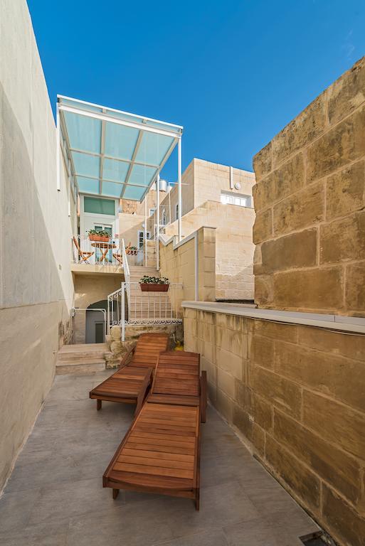 Merisi Aparthotel 2*
