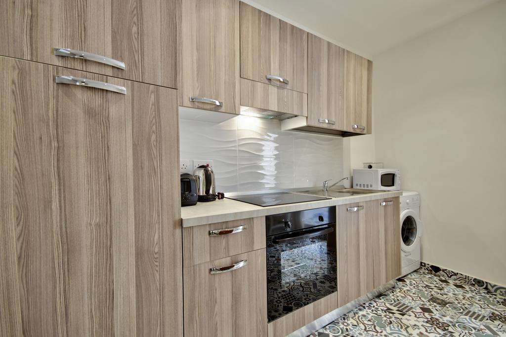 Central Two Bedroom Apartment Valletta