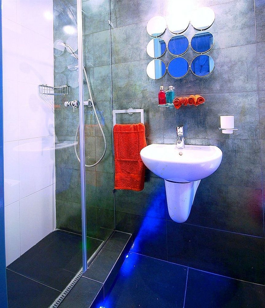 Castille Penthouses 3*