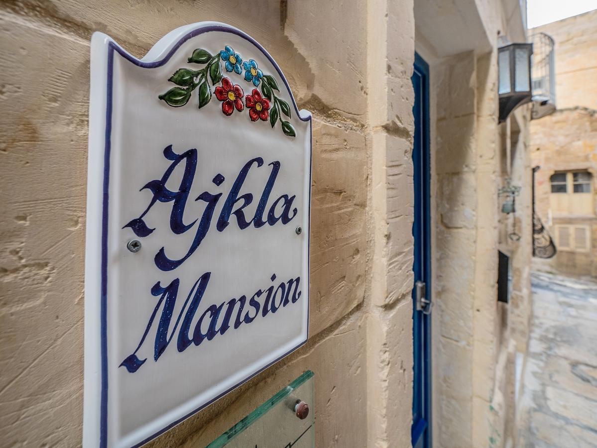 Ajkla Mansion 2*