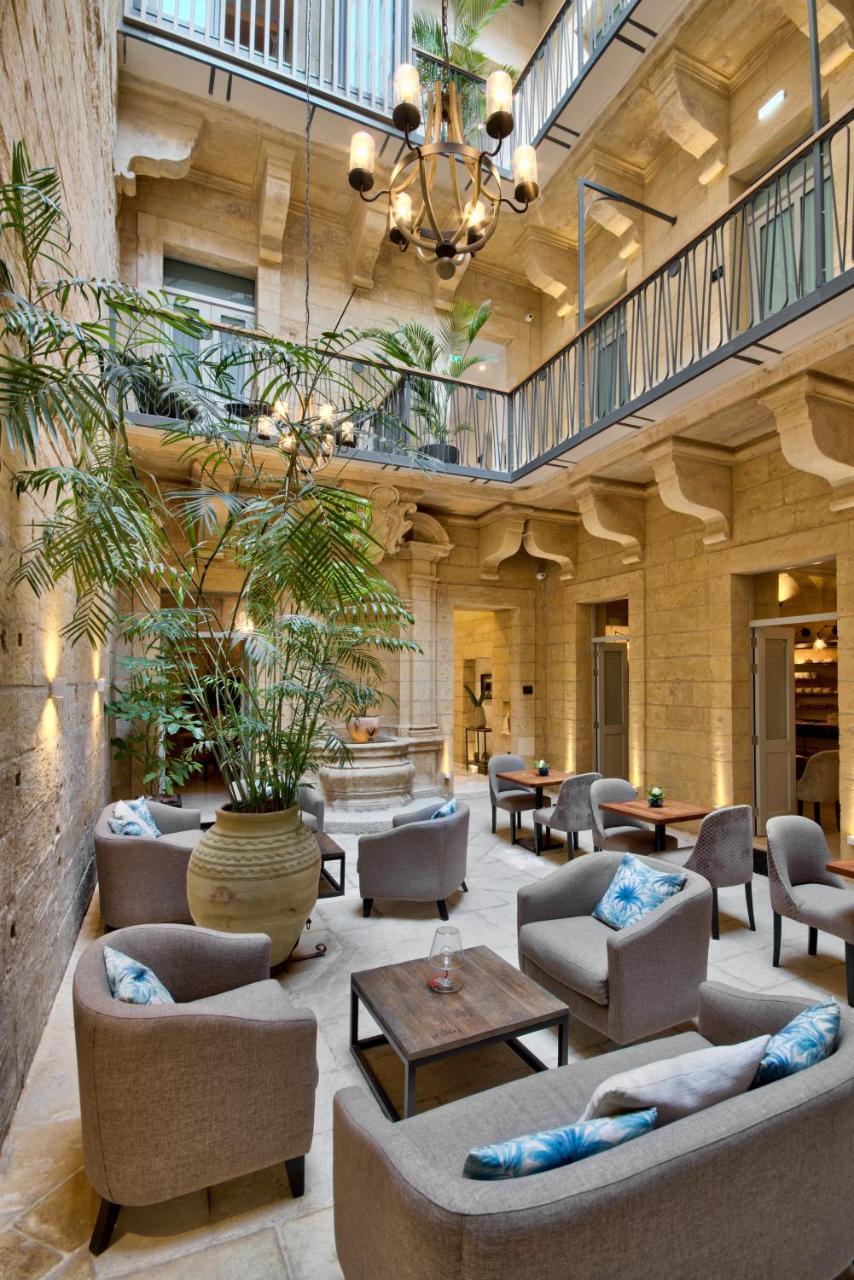 Guest house 66 Saint Paul's & 4*