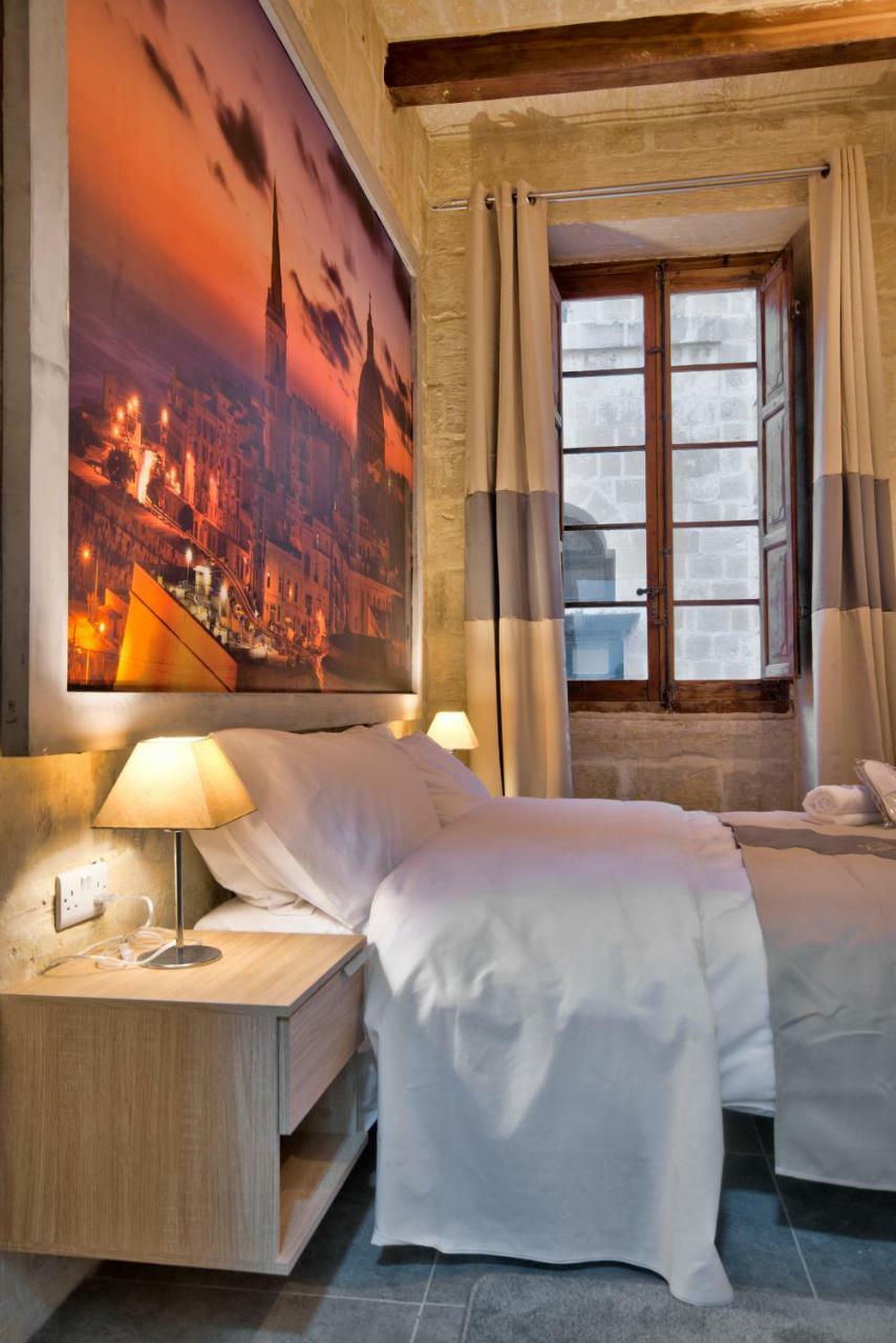 Laparelli Suites: Luxury 2 Guest house *