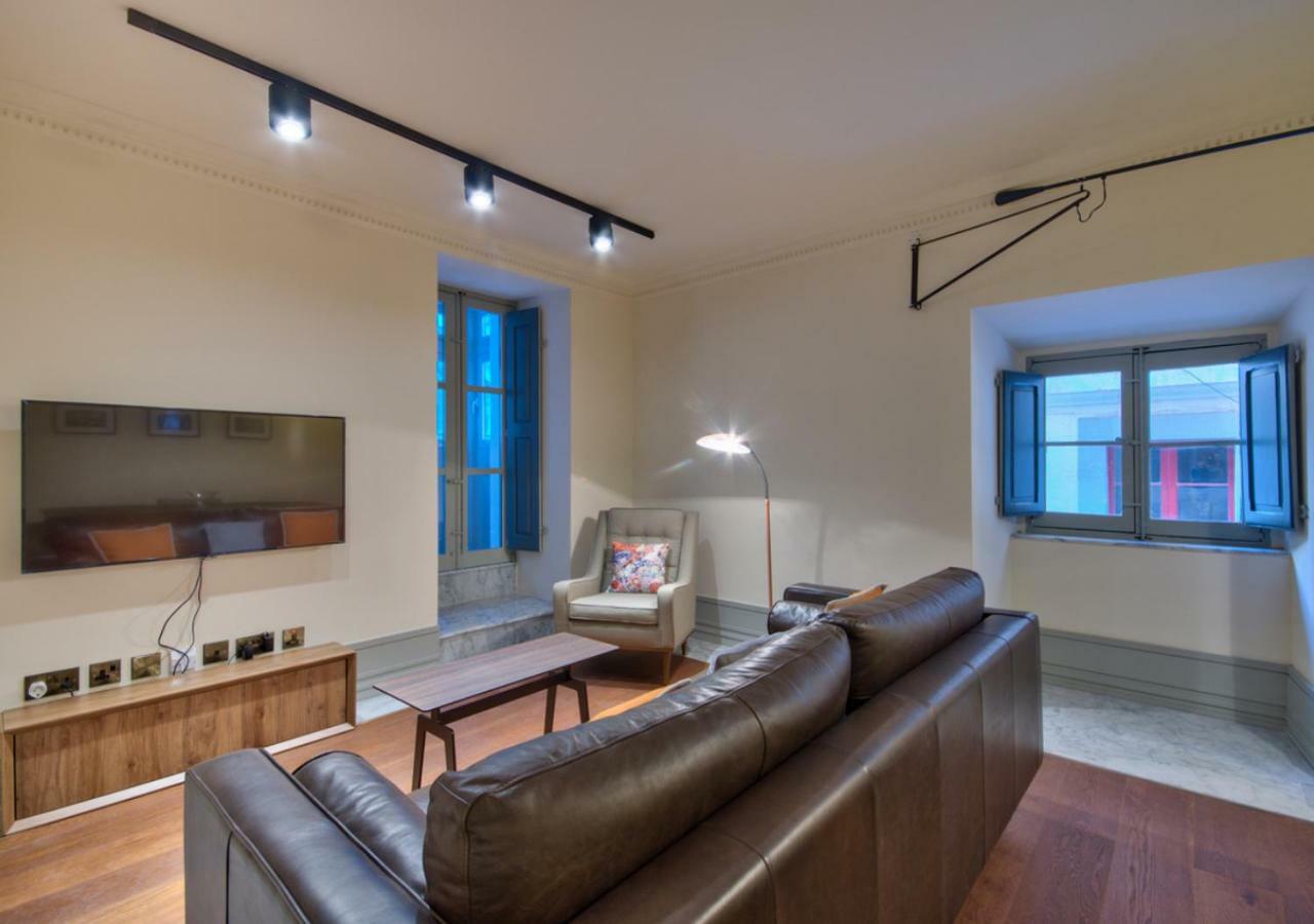 10 Strait Street Valeta