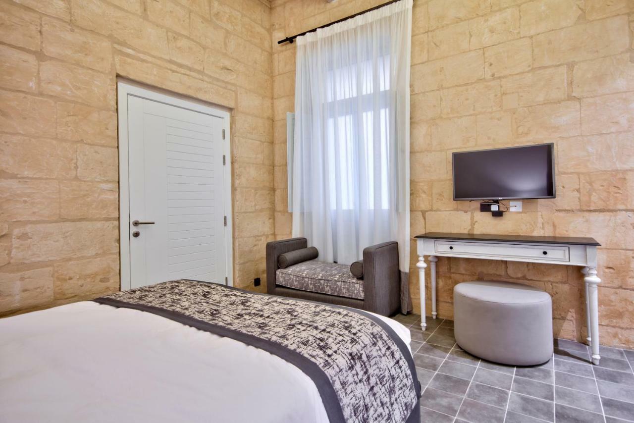 66 Saint Paul's & Guest house 4*