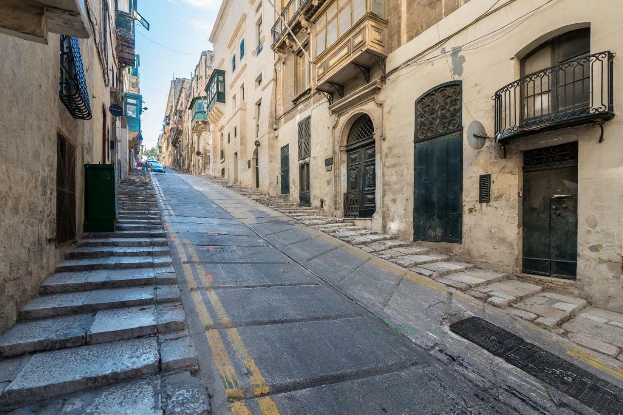 Kampnar Living 3* Valletta