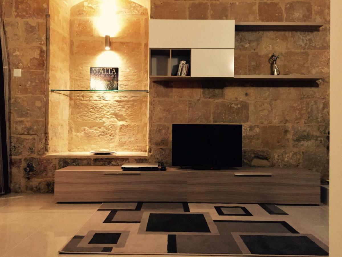 Ferienhaus Renovated 16th Century House In *