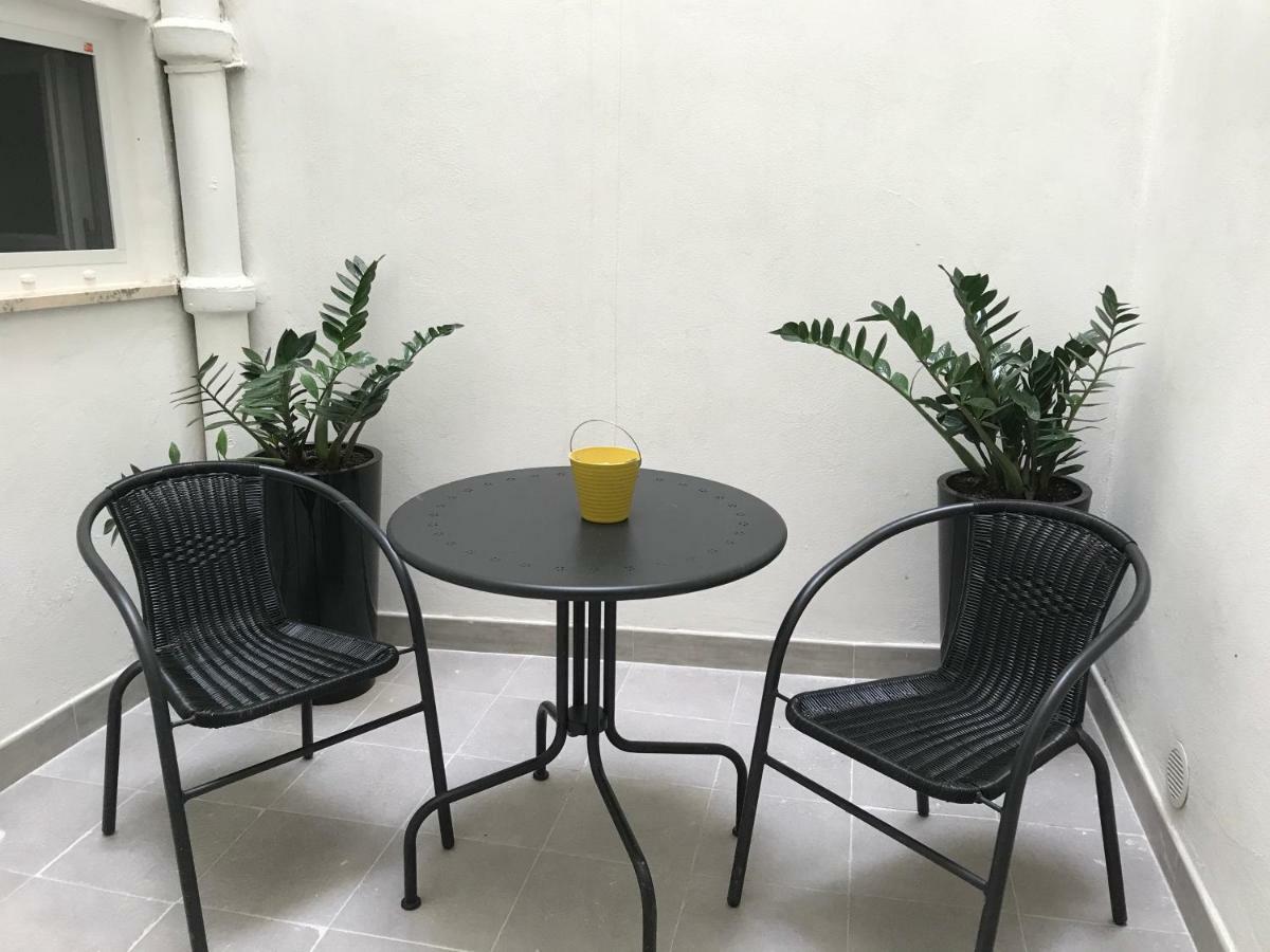Spacious Duplex - St.paul's