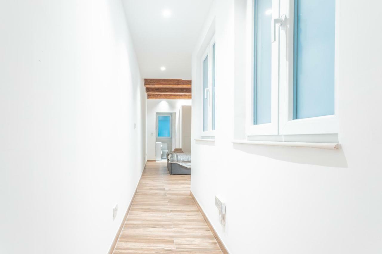 Apartment Gunpost *