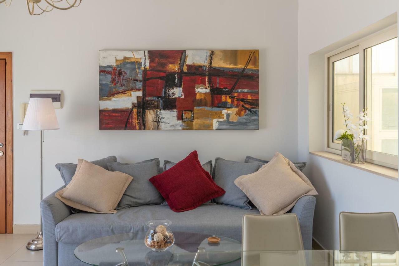 Penthouse Apartment