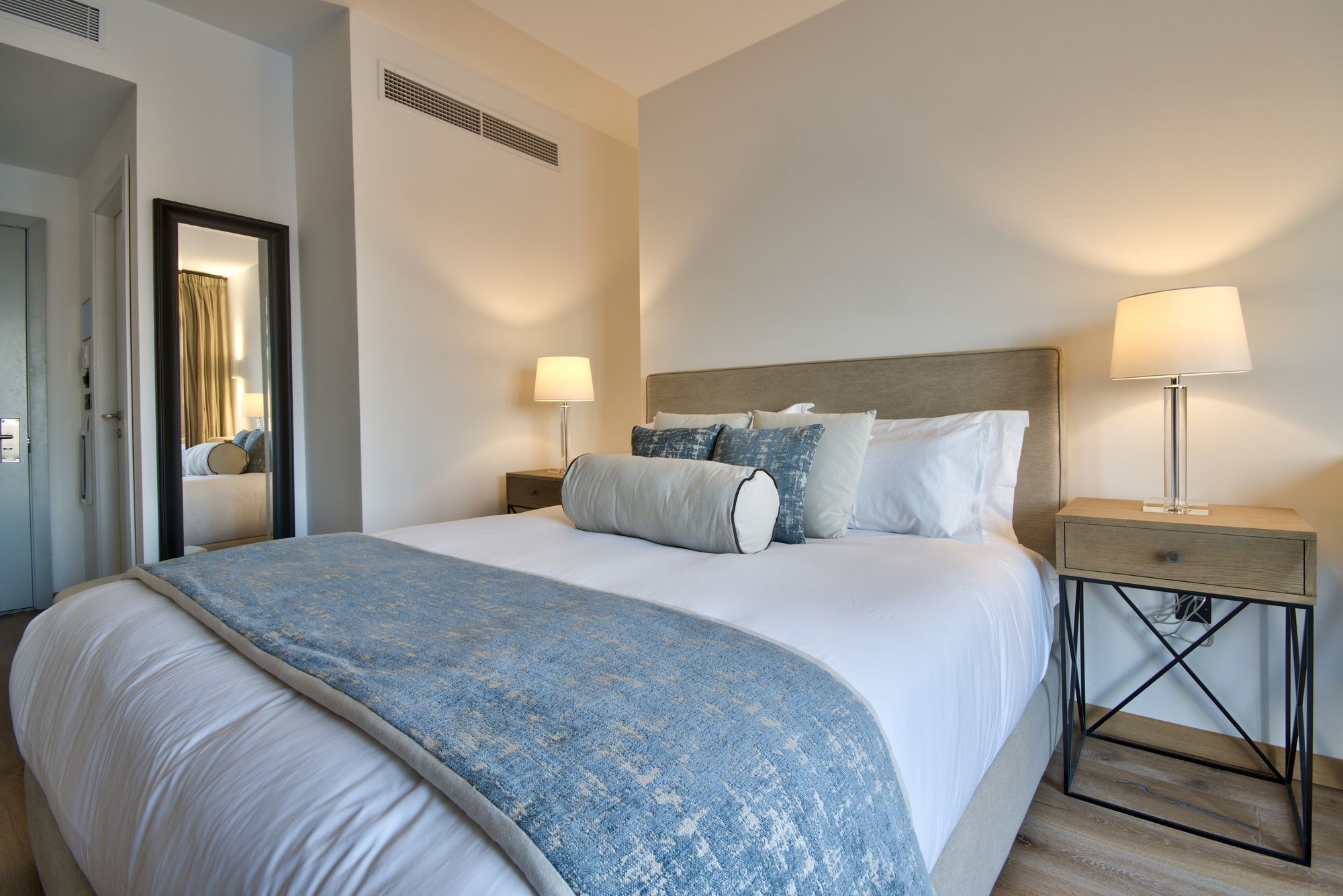 Guest house 66 Saint Paul's & 4*