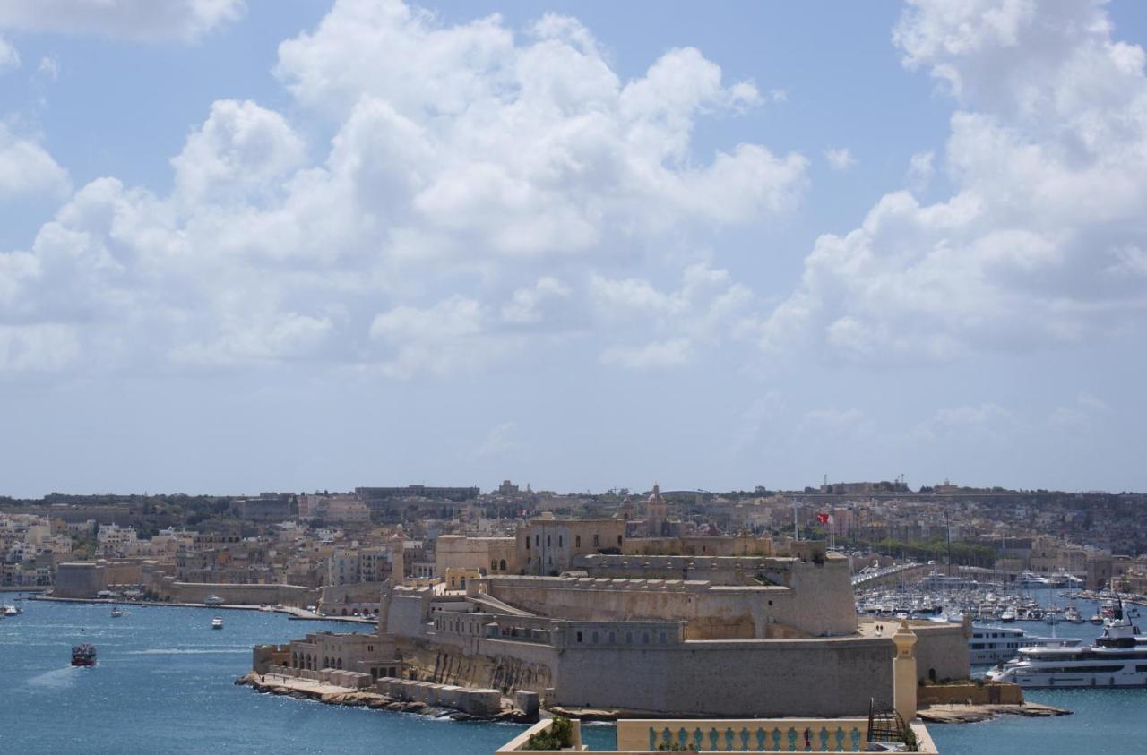 Penthouse * Valletta